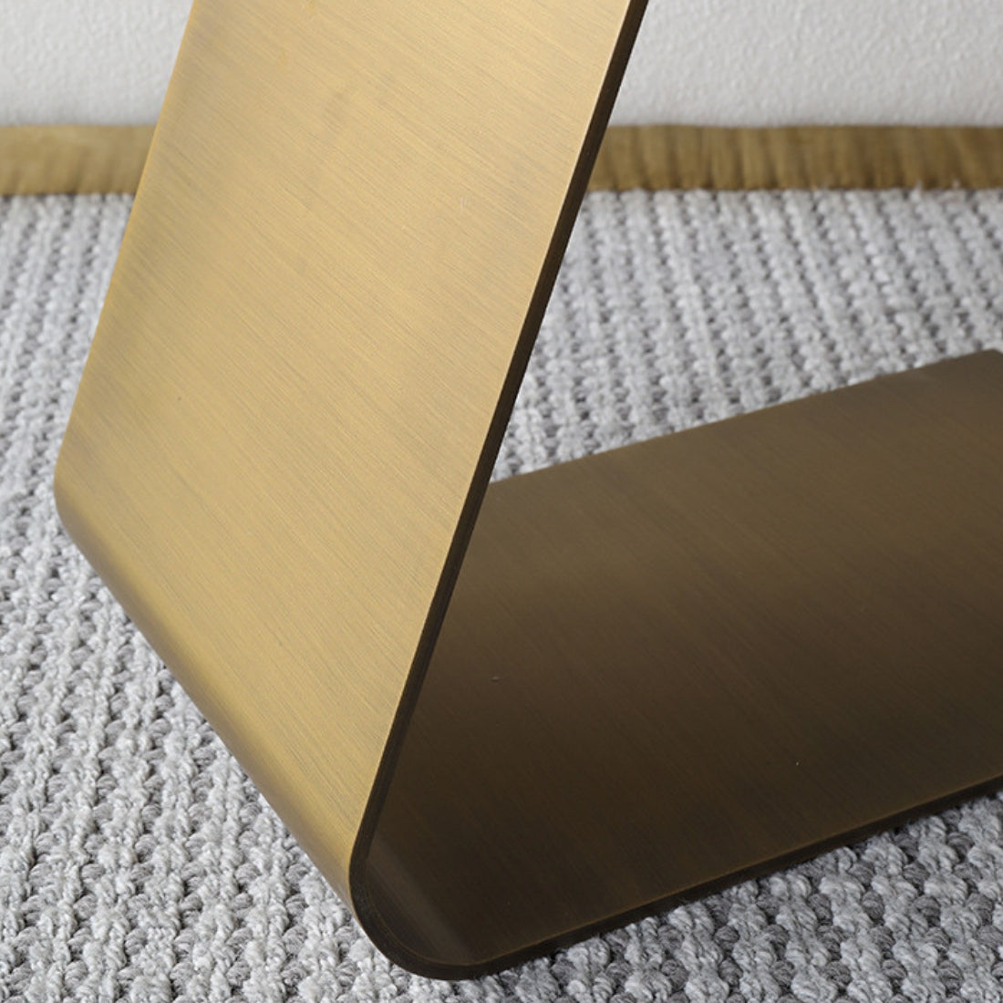FERRO Side Table