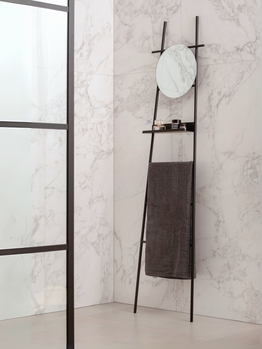Wall Ladder Glint with Mirror Black