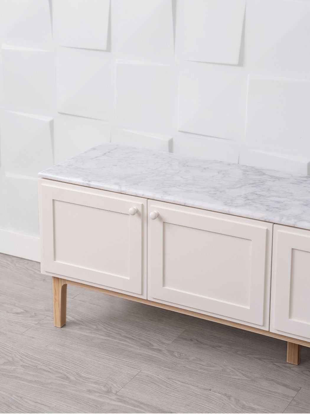 MABURU TV Cabinet