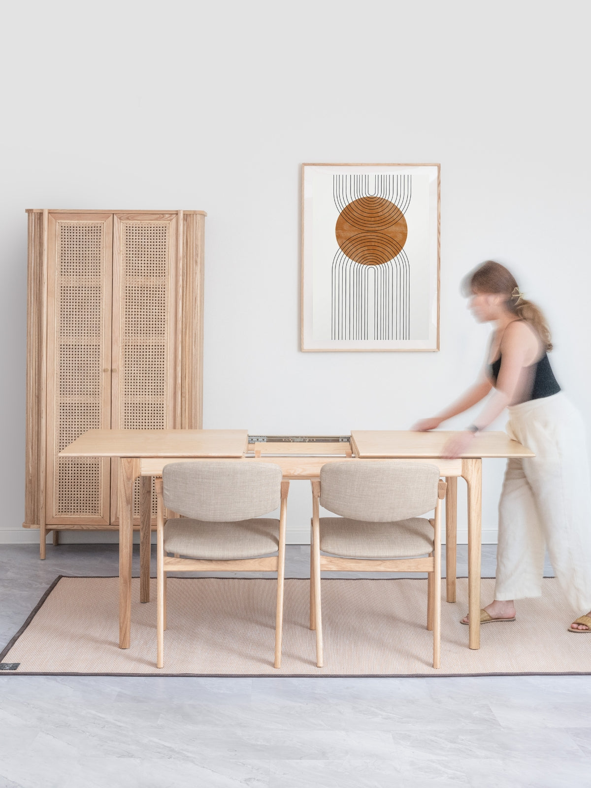 SEN Extendable Table
